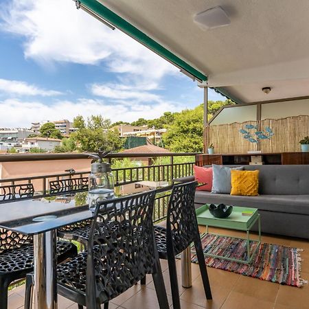 Beach Front Retro Hideaway In ซาลอว์ ภายนอก รูปภาพ