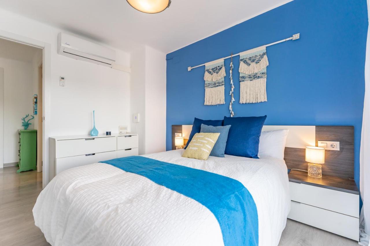 Beach Front Retro Hideaway In ซาลอว์ ภายนอก รูปภาพ