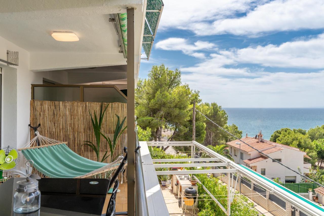 Beach Front Retro Hideaway In ซาลอว์ ภายนอก รูปภาพ