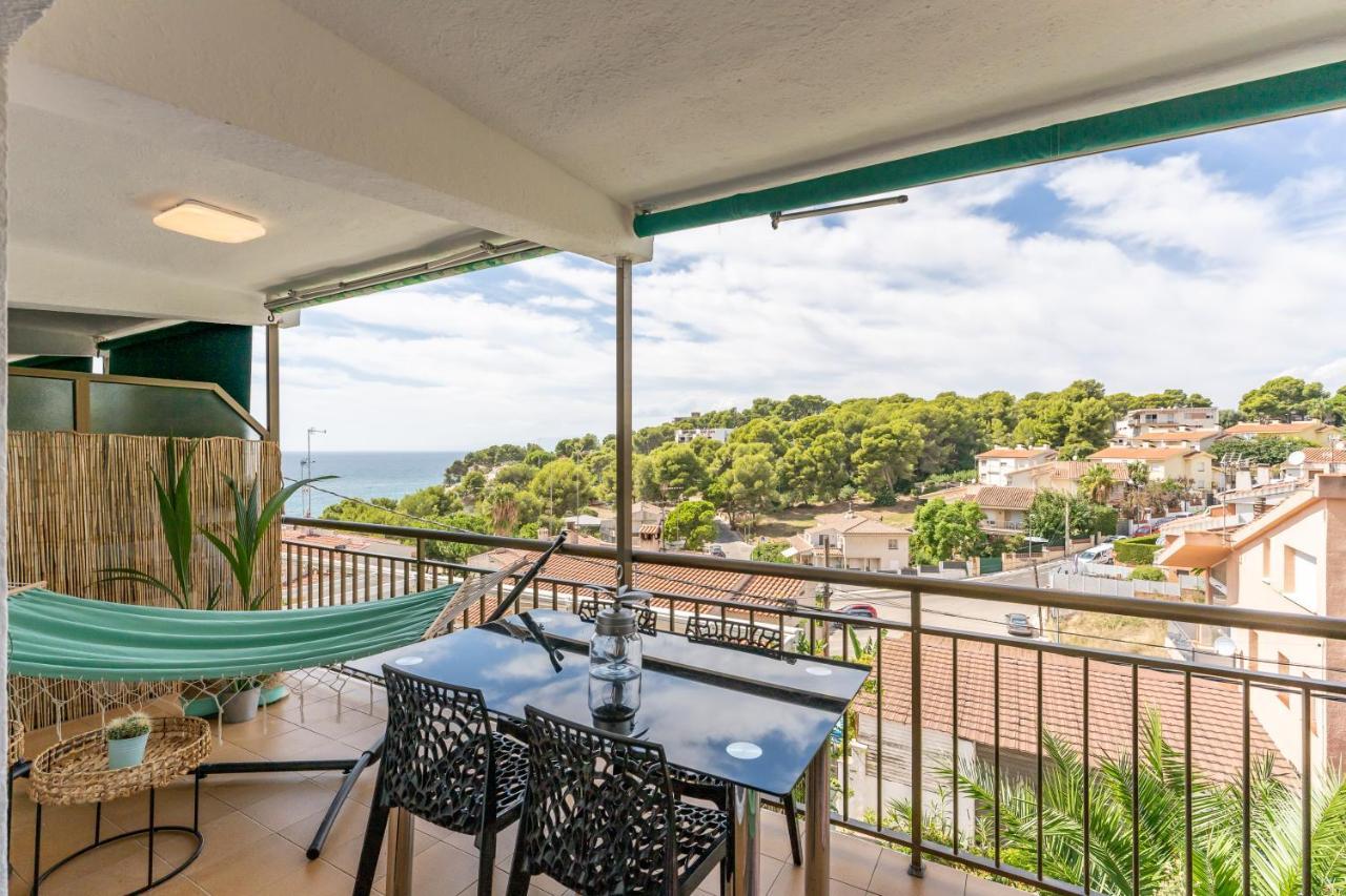Beach Front Retro Hideaway In ซาลอว์ ภายนอก รูปภาพ