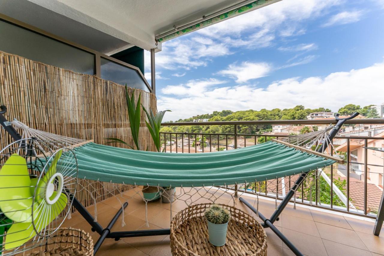 Beach Front Retro Hideaway In ซาลอว์ ภายนอก รูปภาพ