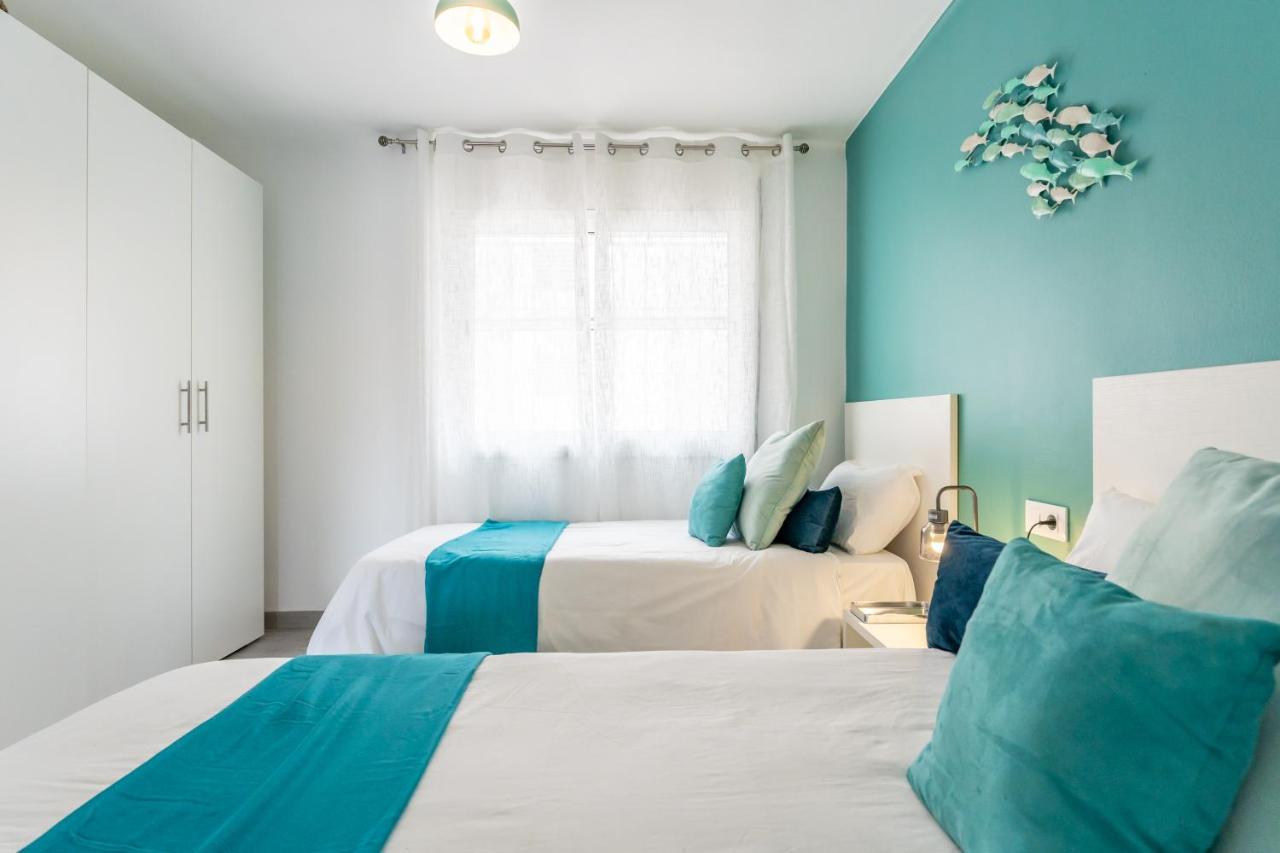 Beach Front Retro Hideaway In ซาลอว์ ภายนอก รูปภาพ